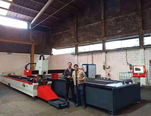 Machine de d&eacute;coupe laser &agrave; structure ouverte JLNS4020